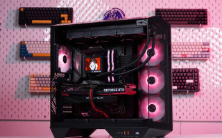 Shadow Nexus Build — Intel i7-14700K + RTX 4070 SUPER, keheningan hitam dengan performa buas